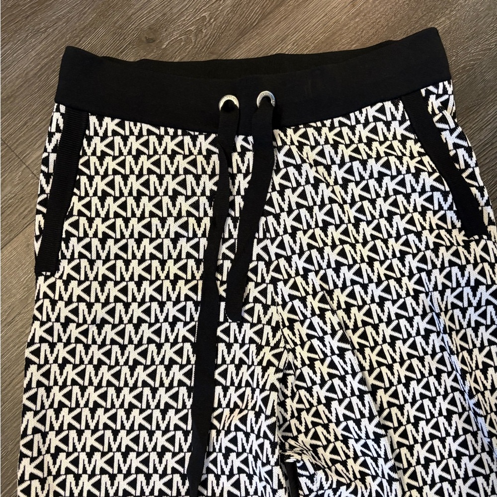 Michael Kors Kids Monogram Black and White Joggers medium ir large are available - Picture 5 of 10